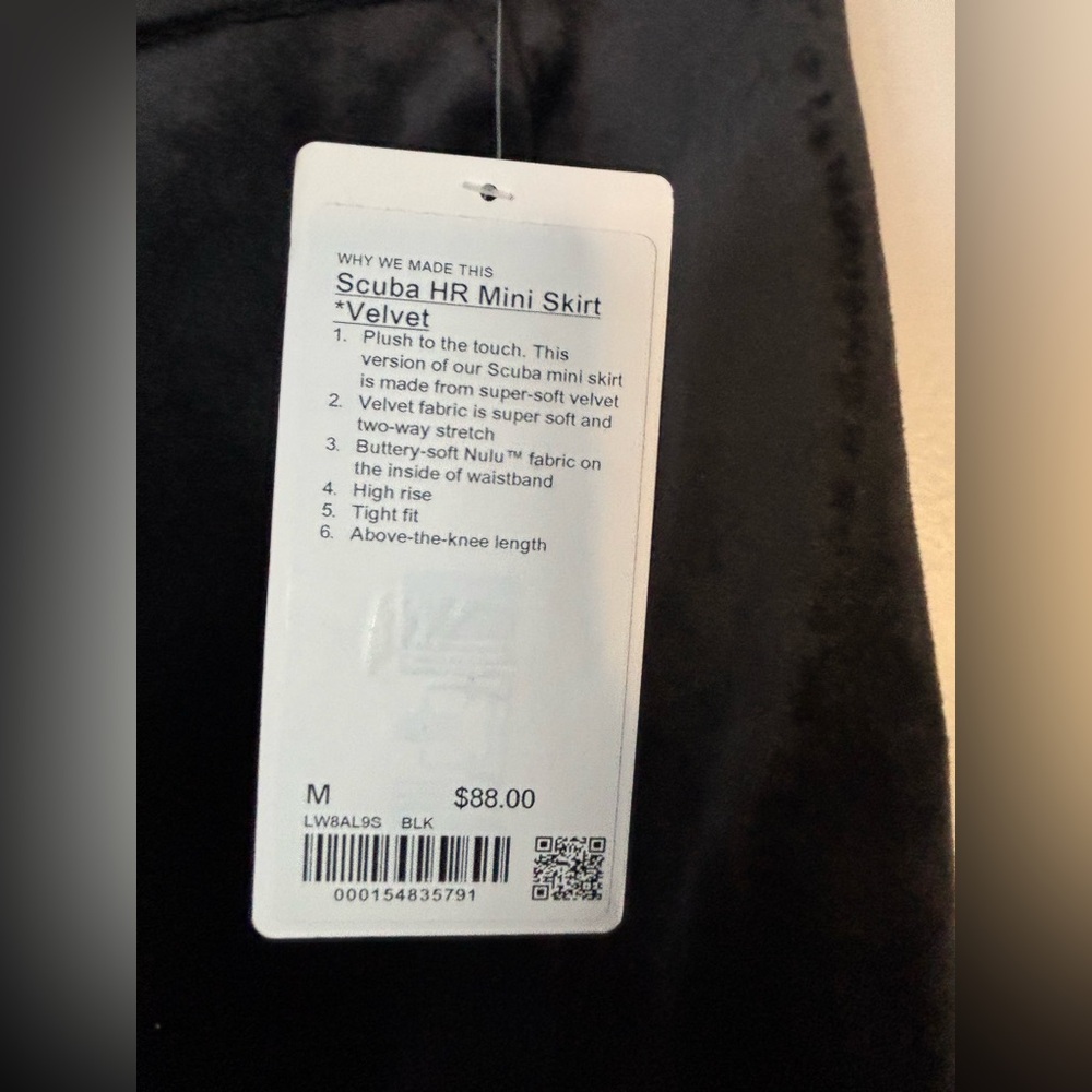 Lululemon Scuba HR Mini Skirt Black Velvet M - Picture 4 of 9
